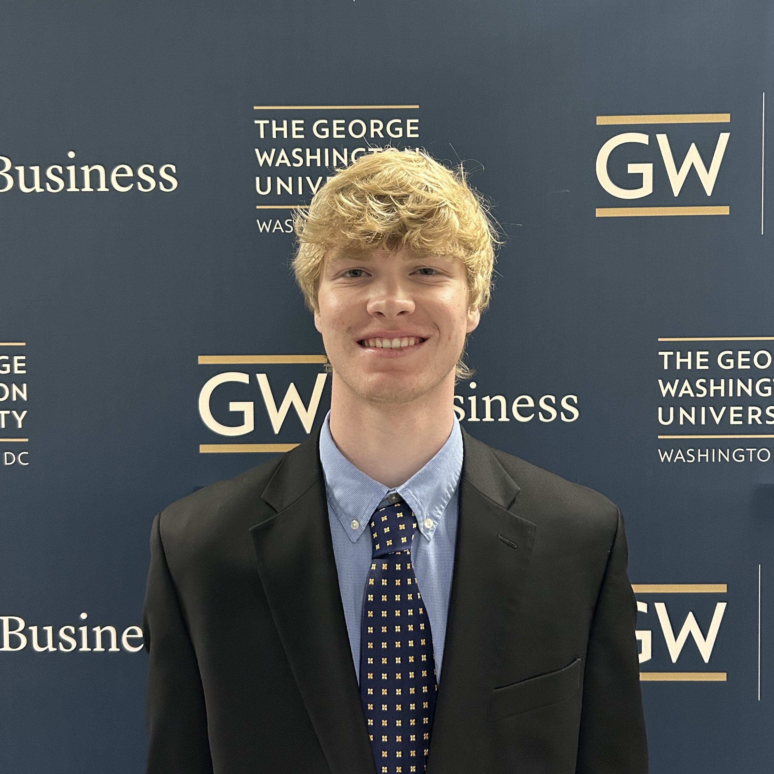 Colin is a sophmore studying Business-Finance. Colin works with the finance team as an analyst.